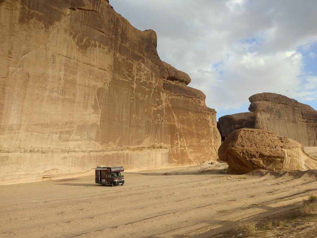 Stellplatz irgendwo in Saudi Arabien