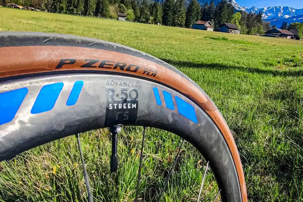Pirelli Zero Race TLR