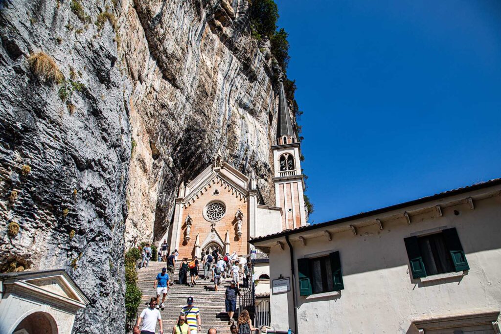 Madonna della Corona